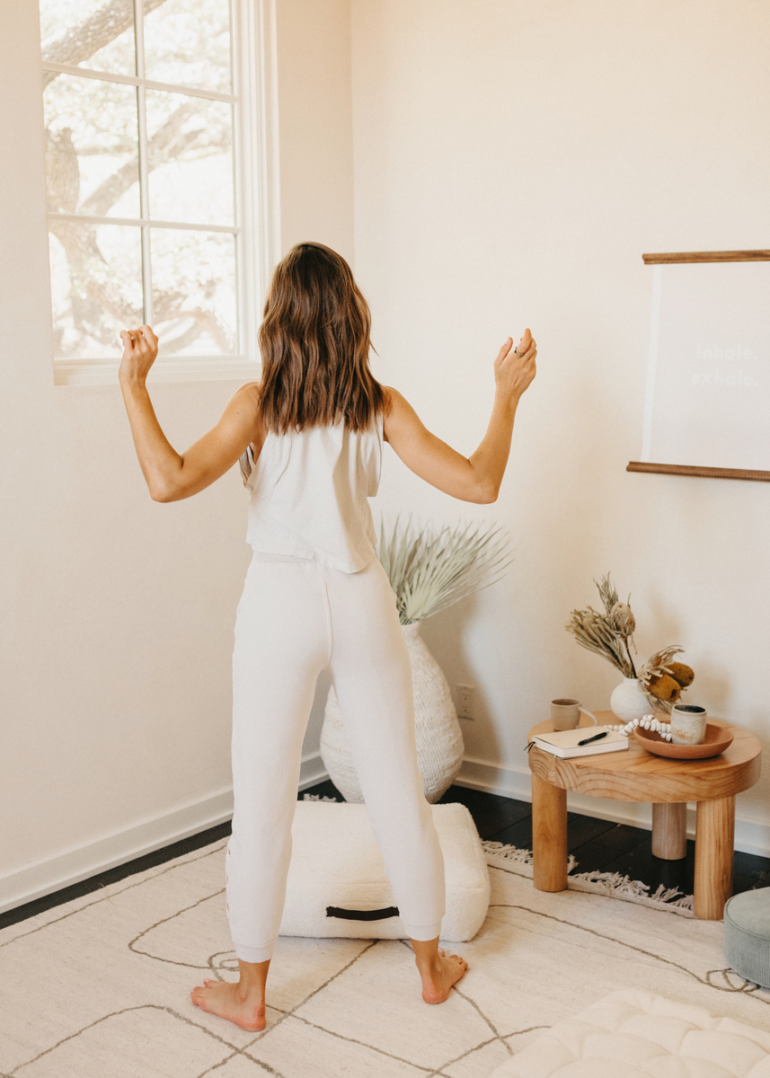 Camille yoga_weight bearing exercises for 40s